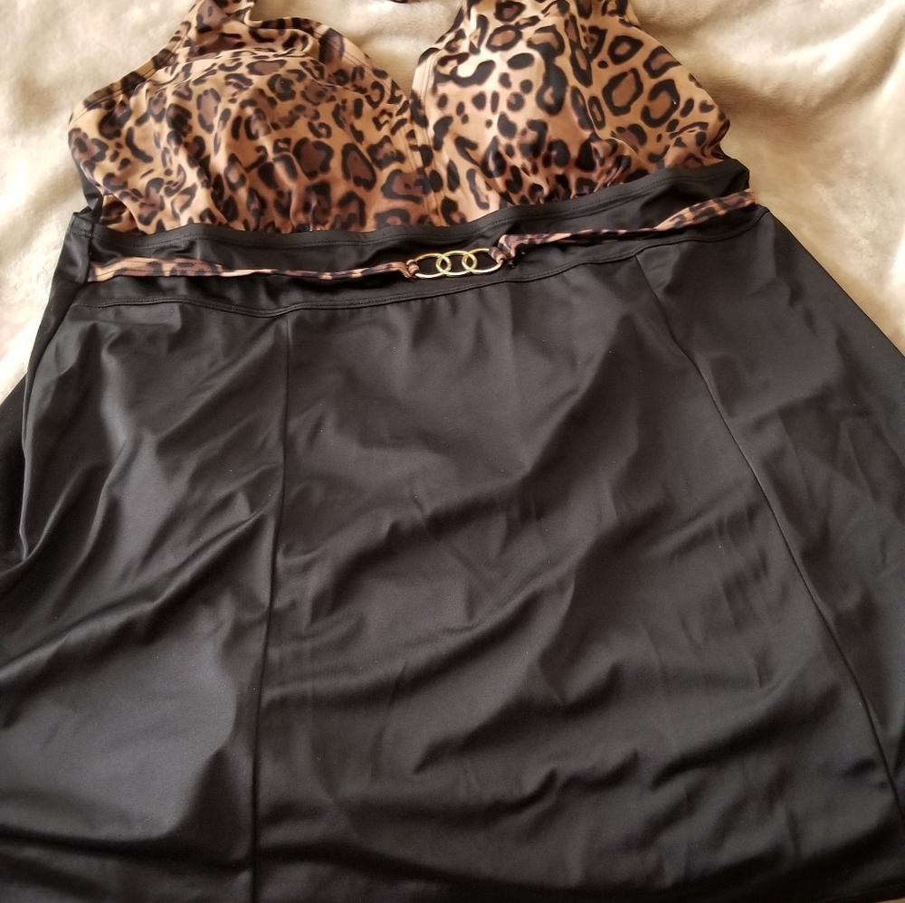 Women's swimsuit